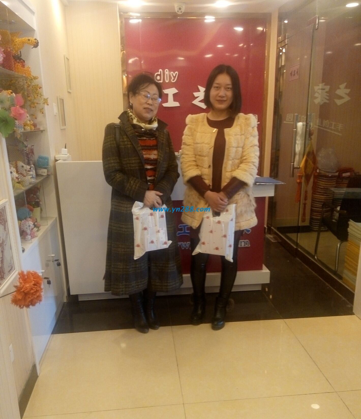 河南周口張女士與吉林松原劉女士相遇手工活之家，結(jié)下深厚友誼(圖1)