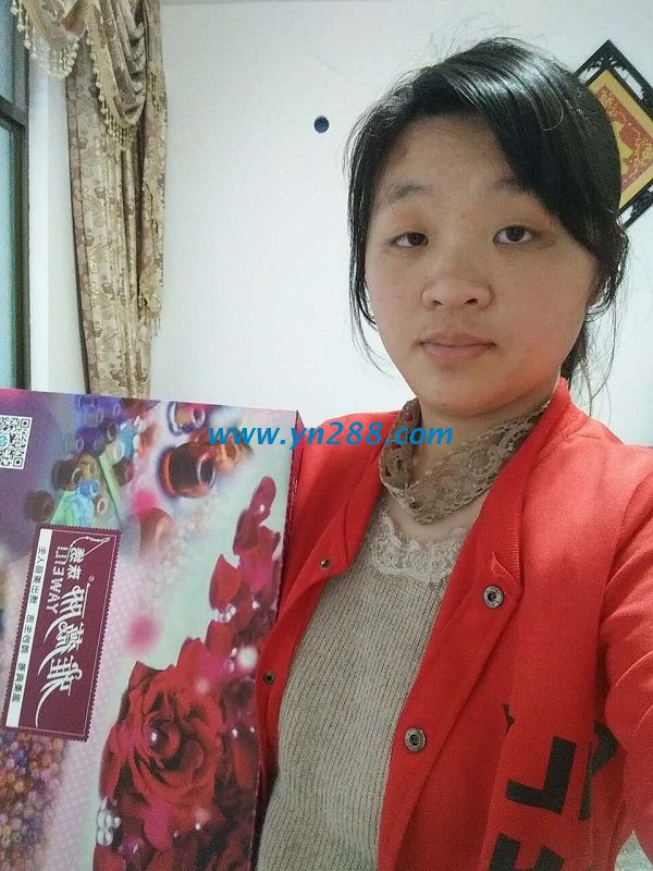 江西撫州寶媽葉女士利用業(yè)余時(shí)間做手工活珠繡加工掙錢(qián) 江西撫州寶媽葉女士利用業(yè)余時(shí)間做手工活珠繡加工掙錢(qián)(圖1)