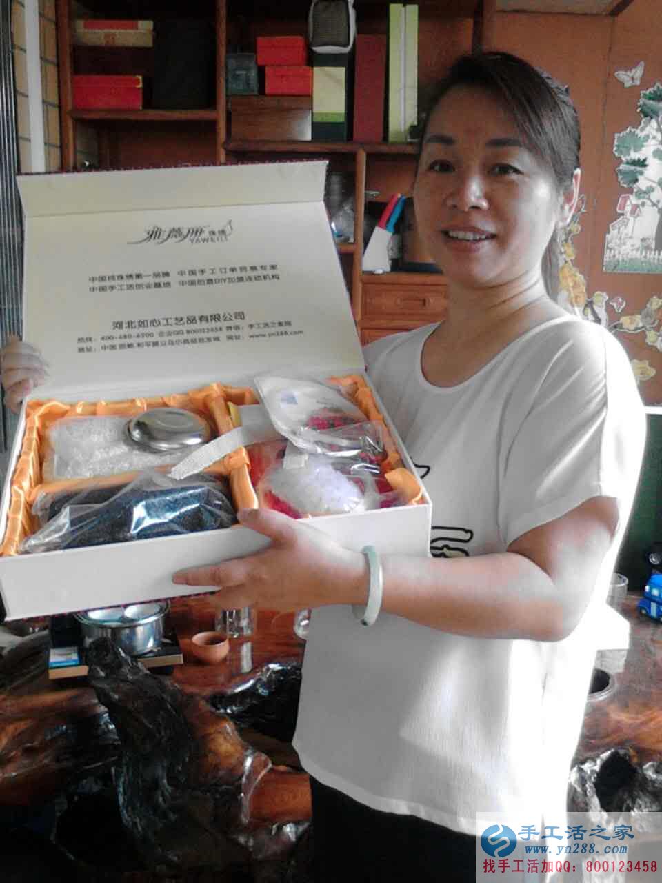 廣西百色市覃女士找到可以在家做的手工活，不交押金不用錢