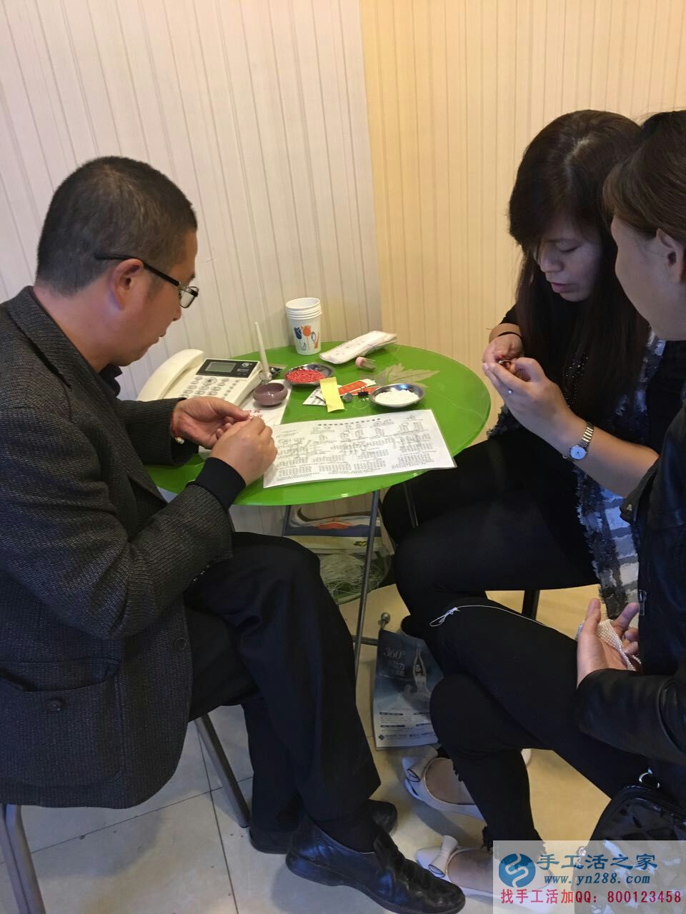 江蘇阜寧縣崔先生夫婦來手工活之家考察成功加入村代理！