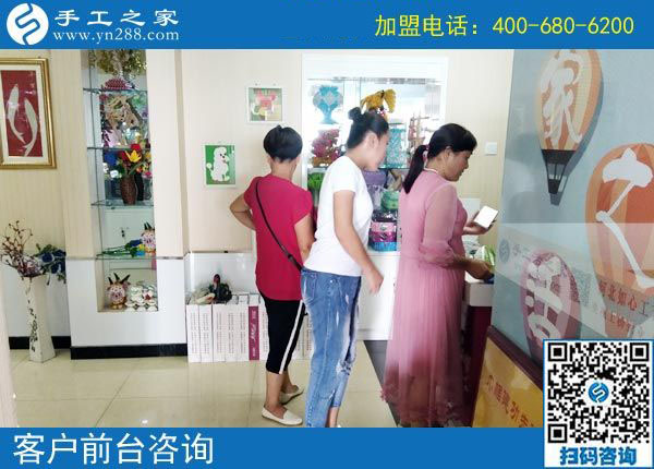 陪在孩子身邊，江蘇淮安顧女士在家做珠繡免押金串珠手工活賺錢