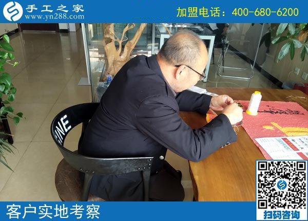 正規(guī)供料的手工活讓他又結(jié)算1200元，江蘇呂先生二次創(chuàng)業(yè)成功全靠這個(gè)方法