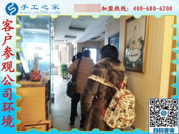 都是自己嚇自己，浙江溫州陳女士成功交付這個(gè)免押金手工活的成品后說