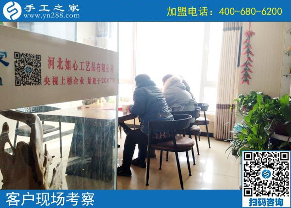 串珠手工活這樣做竟然能收入翻番，一個(gè)農(nóng)民工發(fā)明的，河南開(kāi)封董女士就在這樣做