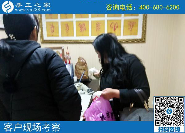 上班族的好兼職，四川宜賓杜女士做這個(gè)正規(guī)供料的手工活一舉兩得