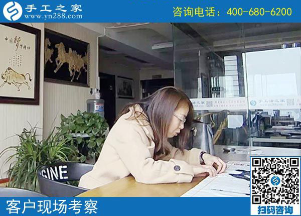 在家做手工活賺錢什么事也不耽誤，河北衡水高女士還能陪著孩子寫作業(yè)