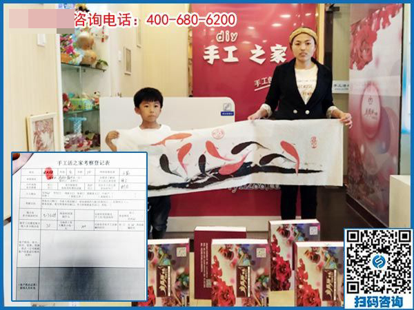 寶媽如何在家賺錢？河北滄州張女士帶著孩子來手工之家找活做(圖1)