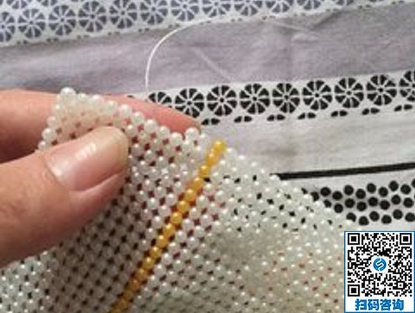 不做十字繡了，做珠繡外放手工活掙錢快。湖南衡陽(yáng)蔣女士找到手工之家后這樣說(shuō)