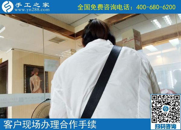 6月21日，正規(guī)可靠的手工活是什么樣子？手工之家接待考察加工客戶剪影