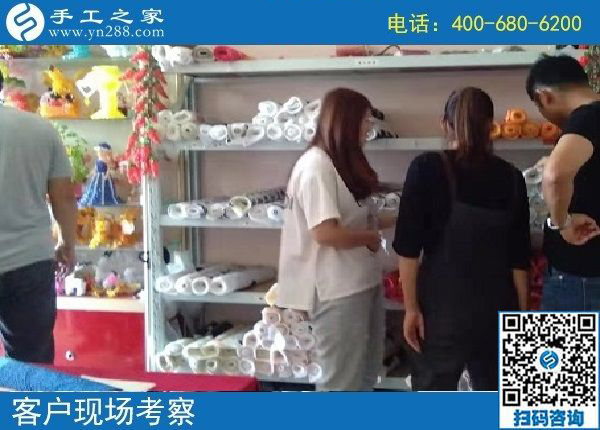 8月28日，在家做的手工活能掙錢，因?yàn)榇蠹疫x擇了這里，手工之家接待考察加工客戶剪影