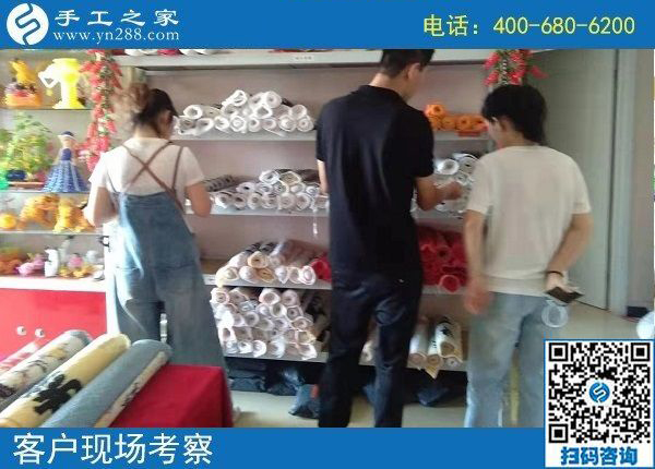 8月30日，把手工活拿回家做，越來越多的人選這里是有原因的，手工之家接待考察加工客戶剪影