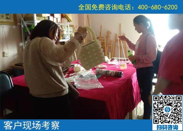 10月12日，這樣做，為了保證珠繡串珠外發(fā)手工活一直有活兒干、早結(jié)算加工費(fèi)。手工之家接待考察合作加工客戶剪影