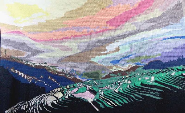 《梯田日出》珠繡，盡顯祖國(guó)山川秀美、江南風(fēng)光(圖1)