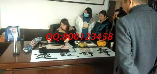 12月8日，長期穩(wěn)定的手工活加工項(xiàng)目，可以寄到家做的手工活，做珠繡手工，手工之家接待考察合作加工客戶剪影(圖1)