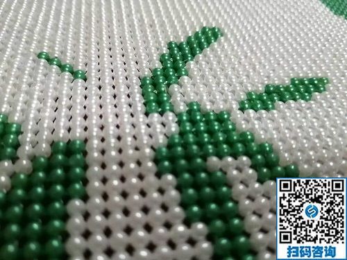 12月19日，在家做手工活掙錢，選正規(guī)手工活外發(fā)加工企業(yè)，這里有個(gè)性化定制服務(wù)，勵(lì)志珠珠繡成品細(xì)節(jié)實(shí)拍