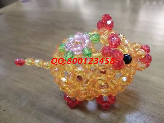 1月21日，可以寄到家做的手工活，在家做手工活掙錢，手工之家的珠繡串珠手工活外發(fā)加工項(xiàng)目可信可靠，圖為勵(lì)志珠珠繡串珠成品實(shí)拍
