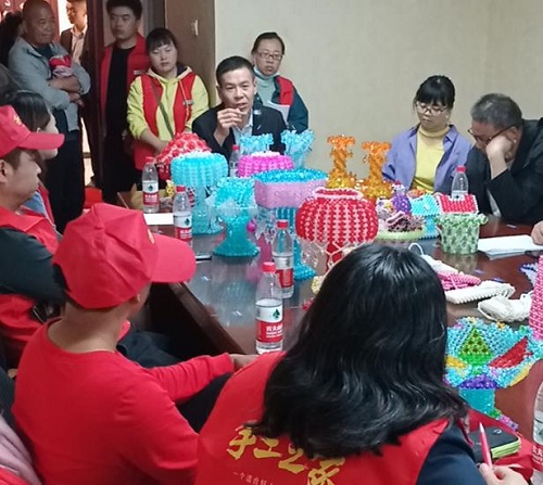 創(chuàng)業(yè)，其實(shí)有章可循，“手工之家”模式讓你人生有夢(mèng)、創(chuàng)業(yè)成功                      ----記手工之家第二期全國(guó)優(yōu)秀繡娘培訓(xùn)會(huì)