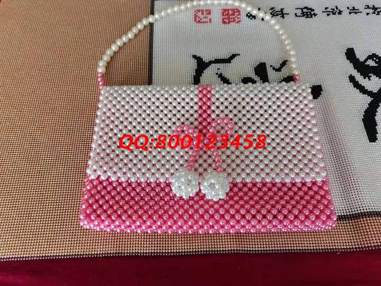 可以帶回家做的手工活，勵志珠珠繡是她選擇的手工活兼職(圖1)