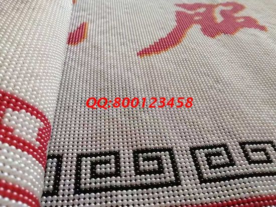 早起晚睡，寶媽郝女士邊帶娃邊加工環(huán)保珠繡手工活