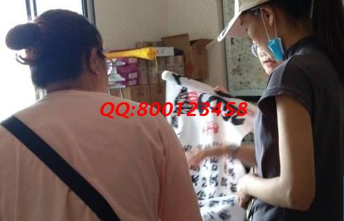 適合她做的外發(fā)手工活，她選擇千里之外的手工之家珠繡(圖1)
