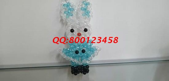 8月1日，拿回家做的手工活，可靠放心的外發(fā)手工活，就來手工之家，圖為勵(lì)志珠珠繡串珠成品實(shí)拍