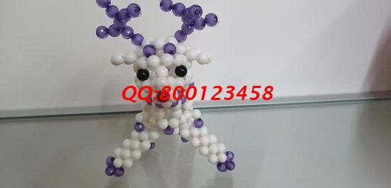 8月17日，找正規(guī)可靠的手工活加工項目，手工之家的手工活代理加工項目造福了很多人，圖為勵志珠珠繡串珠小飾品實拍
