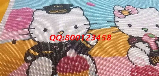 9月22日，居家利用閑散時(shí)間就業(yè)和創(chuàng)業(yè)，手工之家的手工活外發(fā)加工項(xiàng)目讓大家夢(mèng)想成真，圖為勵(lì)志珠珠繡成品細(xì)節(jié)實(shí)拍
