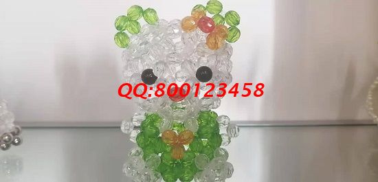 9月26日，想接正規(guī)廠家的手工活，拿回家做的手工活，就選態(tài)度認(rèn)真、重視服務(wù)的好企業(yè)手工之家，圖為勵志珠珠繡串珠成品實(shí)拍