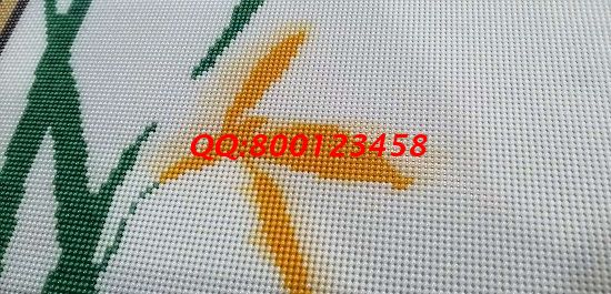 10月2日，想接正規(guī)廠家的手工活，這個可以帶回家做的手工活受到越來越多人的歡迎，手工之家勵志珠珠繡成品細節(jié)實拍