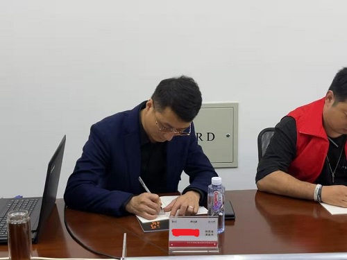 10月5日，想接正規(guī)廠家的手工活，手工活代加工項(xiàng)目，大家選擇這個可信可靠的珠繡手工，圖為手工之家第五期優(yōu)秀繡娘培訓(xùn)會剪影
