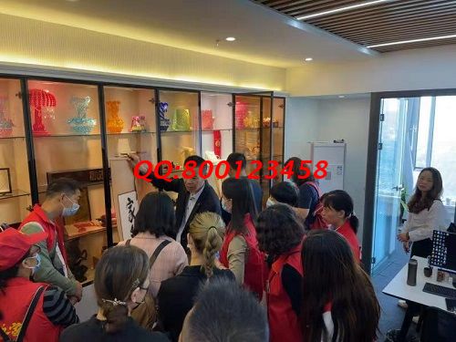 10月10日，加工費(fèi)結(jié)算，這個(gè)正規(guī)手工活外發(fā)加工企業(yè)的手工活代加工項(xiàng)目是這樣的，圖為手工之家優(yōu)秀繡娘培訓(xùn)會(huì)剪影