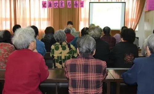 防騙在行動，手工之家提醒大家，這幾種騙老人的騙局要了解，要提防(圖1)