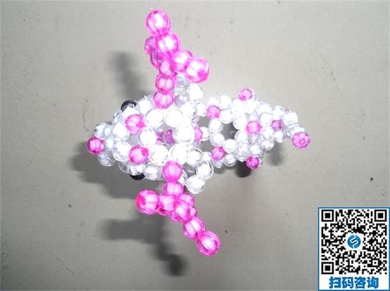 可以拿到家里的手工，一家老少皆可做，簽訂回收合同(圖1)