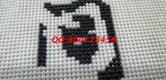 11月1日，考察合作的手工活代理加工項(xiàng)目，在家做手工活掙錢(qián)，如何能掙得更多，圖為勵(lì)志珠珠繡成品細(xì)節(jié)實(shí)拍