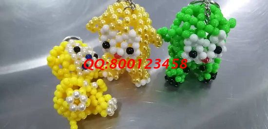 11月5日，想接正規(guī)廠家的手工活，這個手工活外發(fā)加工項目都要簽訂正規(guī)合同，圖為勵志珠珠繡串珠飾品實拍