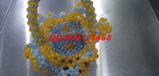 11月6日，在家做手工活掙錢，可以寄到家做的手工活代理加工項目，就選這個正規(guī)可靠、制度完善的手工之家，圖為勵志珠珠繡串珠成品實(shí)拍