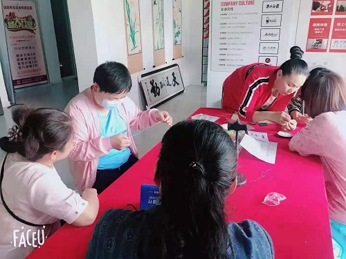 傳統(tǒng)手工業(yè)發(fā)展前景如何？哪家手工企業(yè)靠譜呢？(圖1)