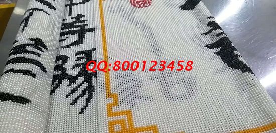 11月21日，想做手工活掙錢，可以寄到家做的手工活，就來手工之家這個(gè)可靠溫馨的大家庭，圖為勵(lì)志珠珠繡成品細(xì)節(jié)實(shí)拍