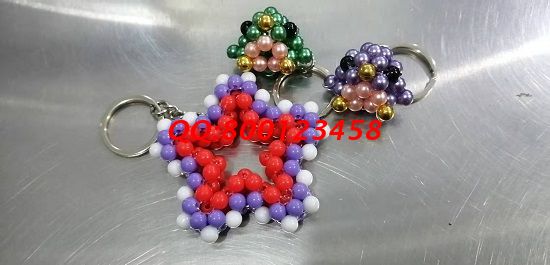 12月18日，想在家做手工活掙錢，找可以帶回家做的手工活，手工之家適合大家、也讓大家放心，圖為勵志珠珠繡串珠產(chǎn)品實拍(圖3)