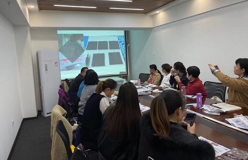 謝謝！你把愛(ài)和偉大都藏在每天的日子里 ------ 手工之家祝女士們節(jié)日快樂(lè)