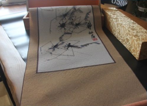 4月1日，手工活在家兼職也能干，這個(gè)拿回家做的手工活的珠繡產(chǎn)品怎么用？圖為勵(lì)志珠珠繡串珠手工（一款）成品外包裝剪影