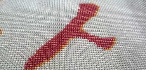 6月4日，拿回家做的手工活，在家兼職手工活，手工之家的珠繡串珠手工相互促進(jìn)、良性發(fā)展，圖為勵(lì)志珠珠繡手工產(chǎn)品剪影