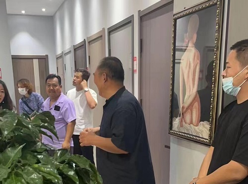 交流研討，在產(chǎn)業(yè)化、市場化、品牌化道路上前行 --- ---記2022邯鄲“青創(chuàng)營”走進(jìn)大名府(圖6)