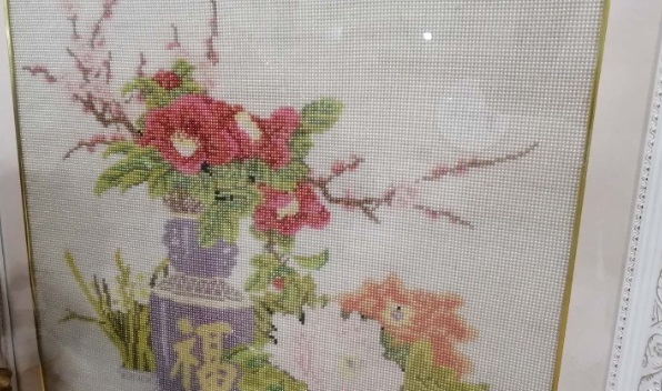 8月4日，手工活外發(fā)加工正規(guī)的廠家，可以在家做的手工活，實事求是，具體對待，手工之家的服務這樣做很好，圖為勵志珠珠繡串珠手工產品剪影