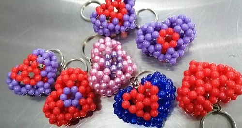 真值得，花閑暇時間在家做串珠外接手工活常年都有收入(圖1)