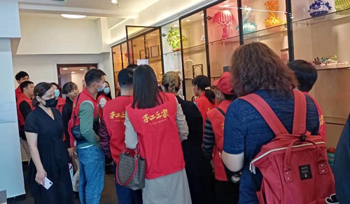 讓團(tuán)圓和相思遙寄一樣幸福！ --- ---記手工之家中秋祝福 