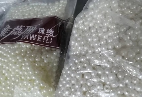 10月8日，純手工活外發(fā)加工項(xiàng)目，在家做手工活掙錢(qián)，通過(guò)珠繡串珠手工，手工之家讓很多人居家就業(yè)創(chuàng)業(yè)，圖為勵(lì)志珠珠繡串珠手工材料剪影