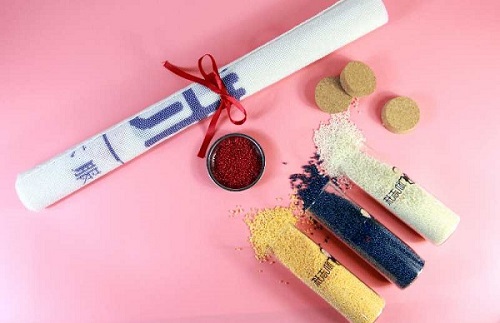 用責(zé)任和愛(ài)心，幫更多的人居家手工掙錢(qián) --- --- 記手工之家優(yōu)秀合作伙伴云南楊女士