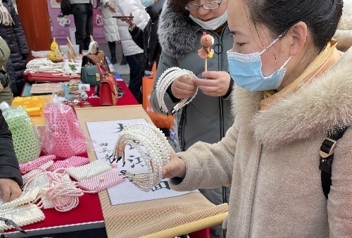 把產(chǎn)品送到家門(mén)口 --- --- 手工之家的移動(dòng)銷(xiāo)售新平臺(tái)有多便捷