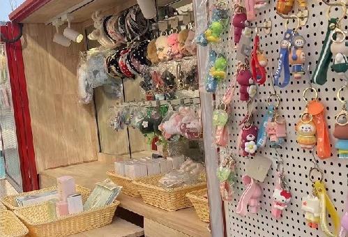 多一份好的收入，移動(dòng)潮品店兼容并包，讓加工人員也可以這樣掙錢